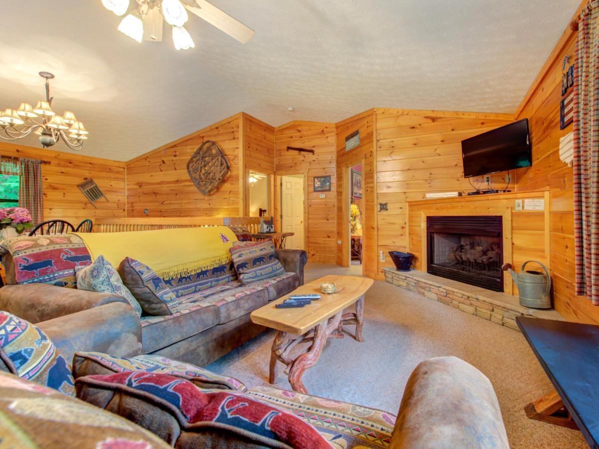 Great Expectations, 3 Bedrooms, Fireplace, Pool Table, Hot Tub, Sleeps 10 Gatlinburg Exteriör bild