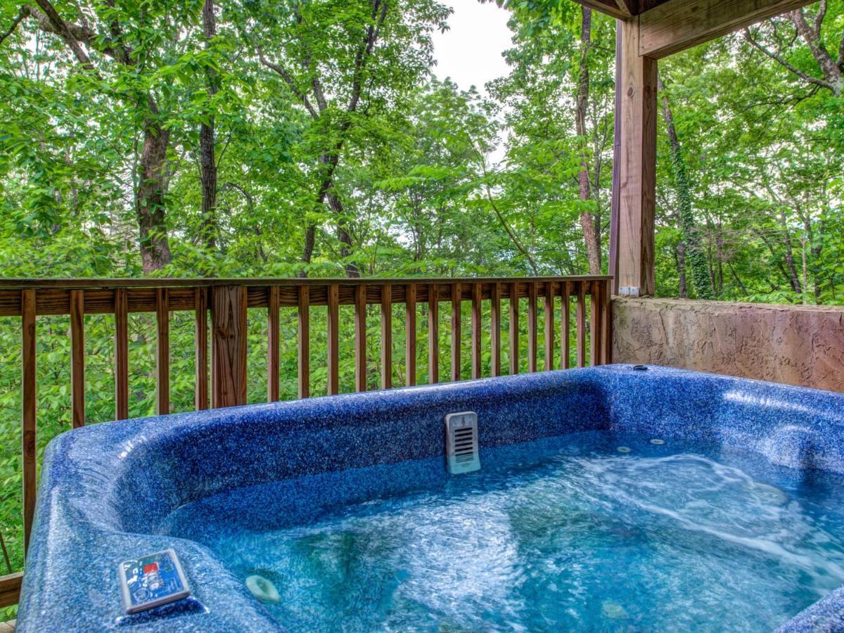 Great Expectations, 3 Bedrooms, Fireplace, Pool Table, Hot Tub, Sleeps 10 Gatlinburg Exteriör bild